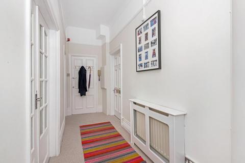 61c Crystal Palace Park Road, London, SE26 6UT