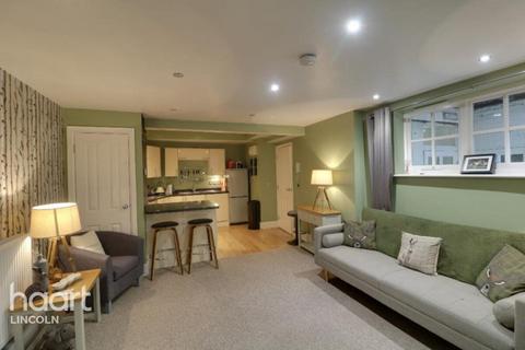1 bedroom flat to rent, Steep Hill, Lincoln
