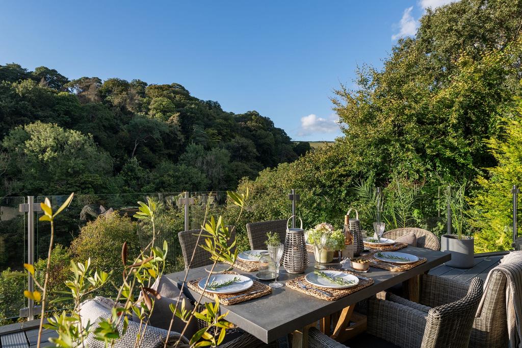 Jonswood Terrace With View