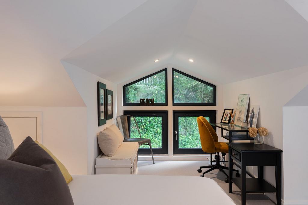 Jonswood Loft Bedroom