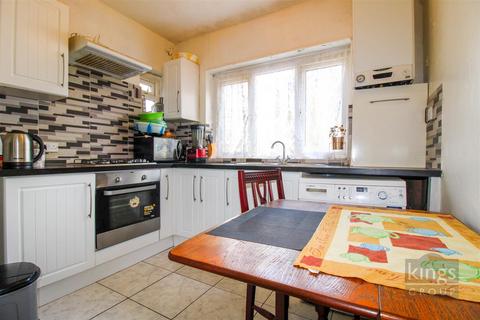 2 bedroom maisonette for sale, Northumberland Park, London