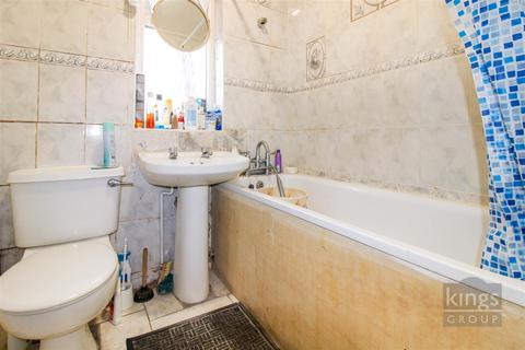 69a Northumberland Park, London, N17 0TG