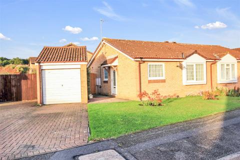 2 bedroom semi-detached bungalow for sale, Coniston Close, Wellingborough NN8