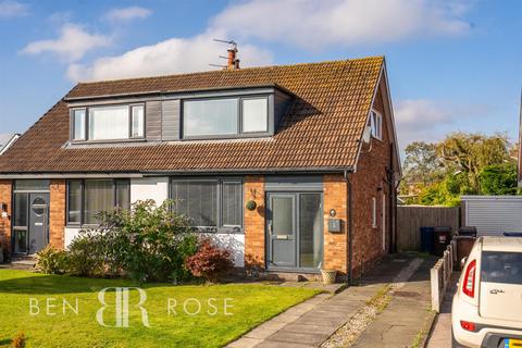 2 bedroom semi-detached bungalow to rent, Eastfield Drive, Longton, Preston