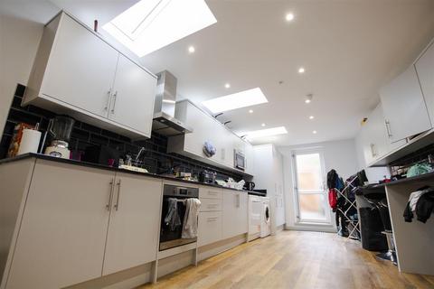 5 bedroom house to rent, Hubert Road, Birmingham B29