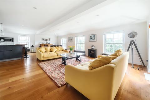 5 bedroom house for sale, London Road, Arundel