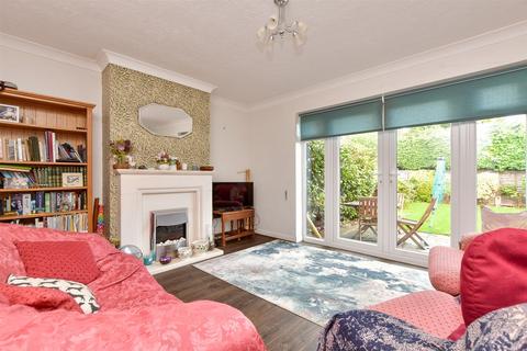 2 bedroom semi-detached bungalow for sale, Wolverton Gardens, Horley, Surrey