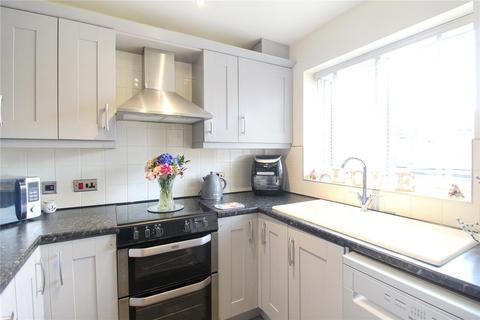 2 bedroom terraced house for sale, Oak Walk, Leigh-on-Sea, Essex, SS9