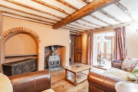 3 bedroom cottage for sale, Old Post Office Street, Shipdham