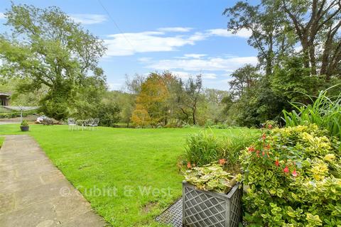 1 bedroom ground floor flat for sale, Riverside, Dorking, Surrey