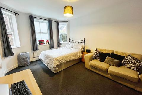 2 bedroom flat for sale, Clyde Road, West Didsbury, Manchester, M20