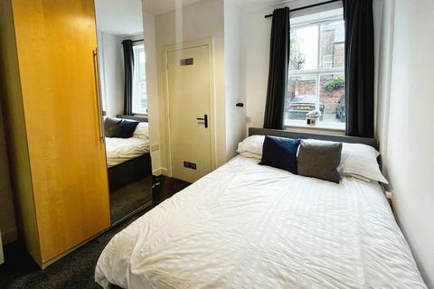 2 bedroom flat for sale, Clyde Road, West Didsbury, Manchester, M20