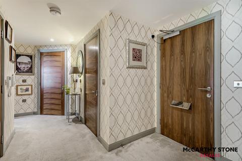 2 bedroom apartment for sale, Station Parade, Virginia Water, GU25 4BB