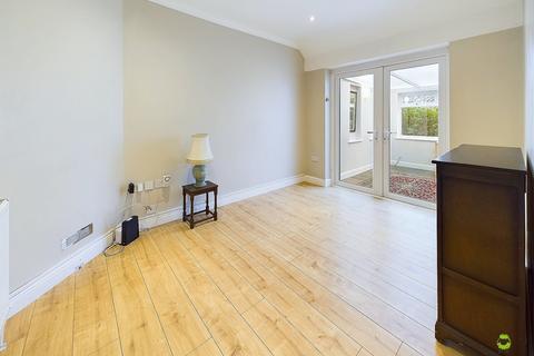 2 bedroom semi-detached bungalow for sale, King Harolds Way, Bexleyheath, Kent, DA7