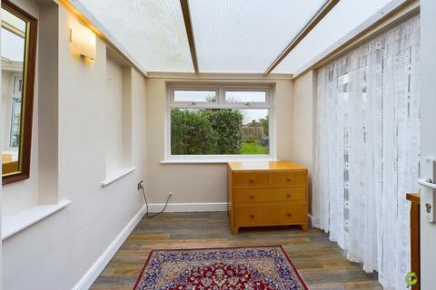 2 bedroom semi-detached bungalow for sale, King Harolds Way, Bexleyheath, Kent, DA7