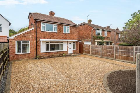 4 bedroom detached house for sale, Queenhythe Road, Jacob's Well, Guildford, GU4