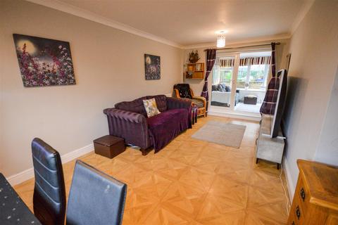 81 Arnold Avenue, Sheffield, S12 3JA