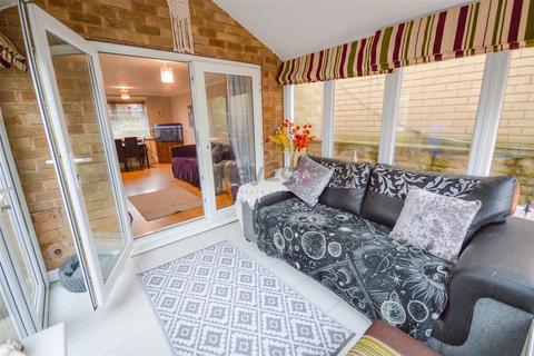 81 Arnold Avenue, Sheffield, S12 3JA