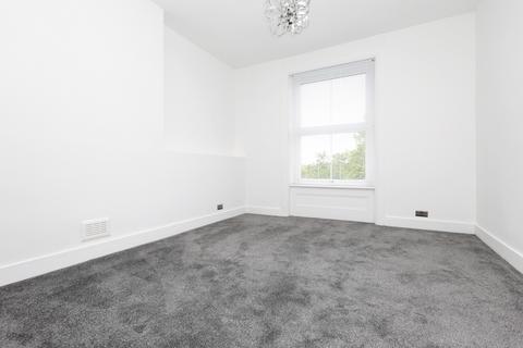 1 bedroom flat for sale, Stapleton Hall Road, Stroud Green, London N4