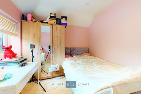 3 Forest Terrace, Chigwell, IG7 5BW