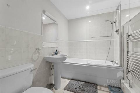 undefined, Discovery Wharf, Plymouth PL4