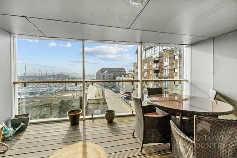undefined, Discovery Wharf, Plymouth PL4