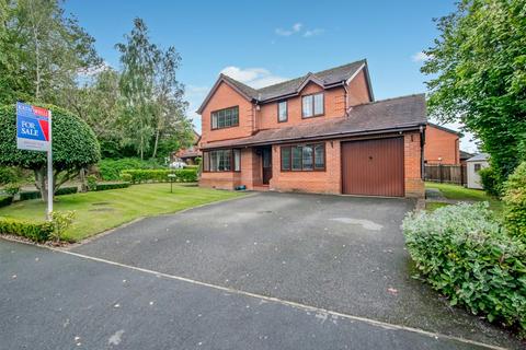 4 bedroom detached house for sale, Kings Approach, Leeds