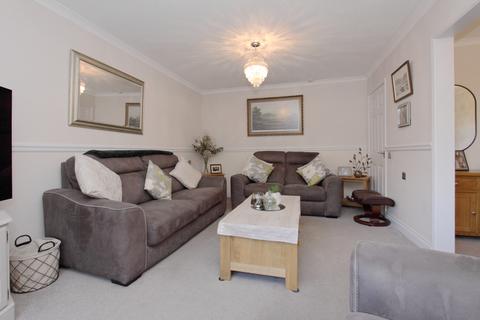 2 bedroom flat for sale, Coldharbour Court, Andover, Andover, SP10