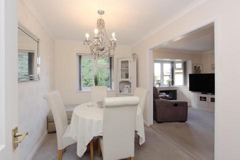 2 bedroom flat for sale, Coldharbour Court, Andover, Andover, SP10