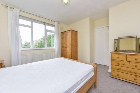 1 bedroom flat to rent, Crimsworth Road, SW8, Nine Elms, London, SW8