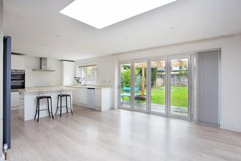 2 bedroom bungalow for sale, Shakespeare Road, Hanwell, W7