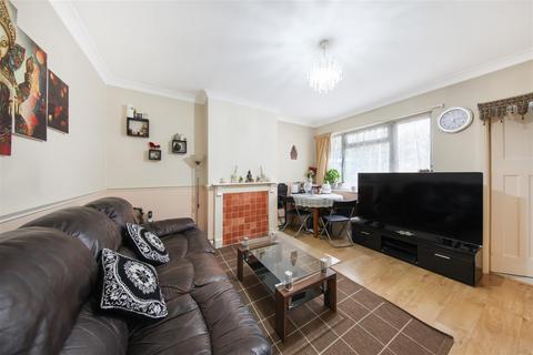 2 bedroom maisonette for sale, Priory Close', Wembley