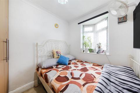 46a Priory Close, Wembley, HA0 2SE