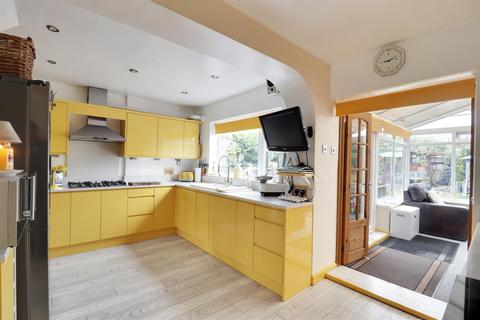 4 bedroom detached house for sale, Beech Road, Elloughton