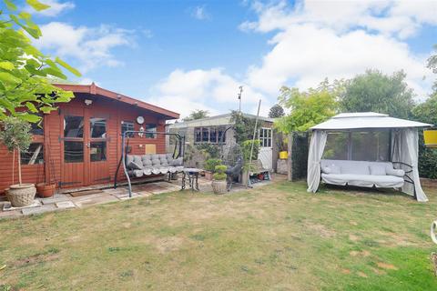 4 bedroom detached house for sale, Beech Road, Elloughton