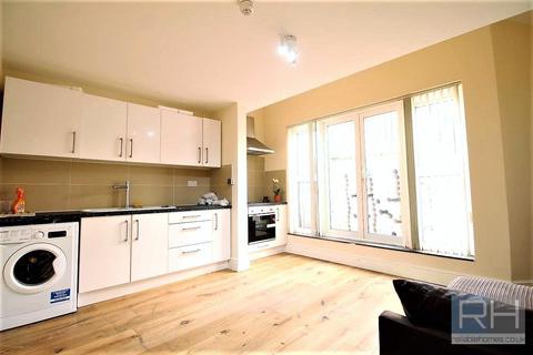 2 bedroom apartment to rent, High Street, Crouch End, London, N8