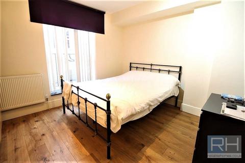 2 bedroom apartment to rent, High Street, Crouch End, London, N8