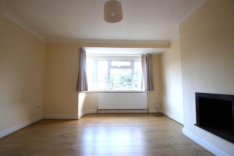 2 bedroom maisonette to rent, Brighton Road, South Croydon, CR2