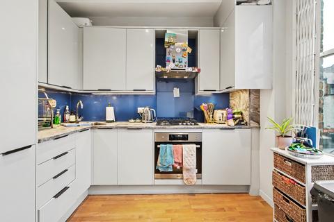 2 bedroom flat for sale, Caledonian Road, Islington, N1