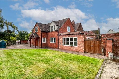 4 bedroom barn conversion for sale, The Barn House, Longbridge, Warwick