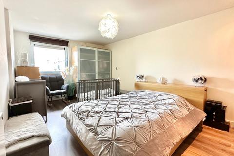 1 bedroom apartment for sale, Windward Court, Gallions Road, London E16