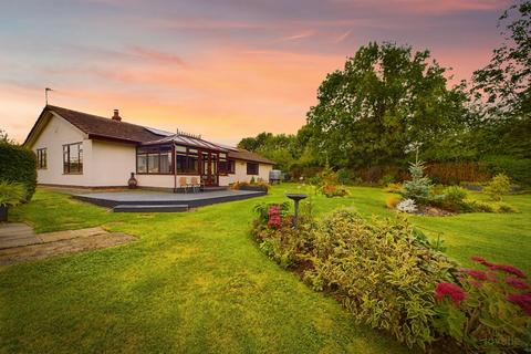 3 bedroom detached bungalow for sale, North End, North Lincolnshire DN19