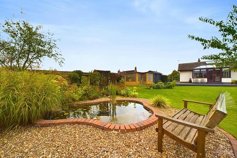 3 bedroom detached bungalow for sale, North End, North Lincolnshire DN19