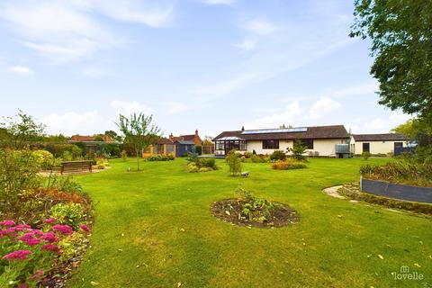 3 bedroom detached bungalow for sale, North End, North Lincolnshire DN19