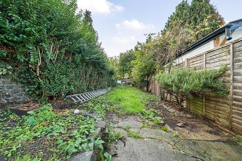 164 Burrage Road, London, SE18 7LA