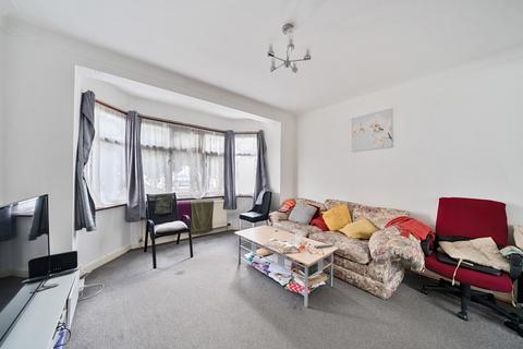 3 bedroom terraced house for sale, Bentley Drive, Ilford, Essex