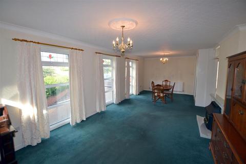3 Townsend Close, Leominster, HR6 8QH