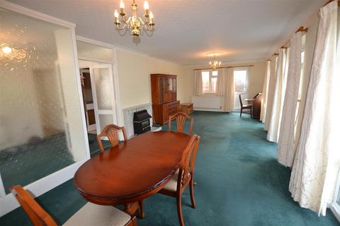 3 Townsend Close, Leominster, HR6 8QH