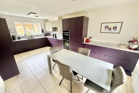 5 Kittiwake Drive, Portishead, Bristol, BS20 7PL