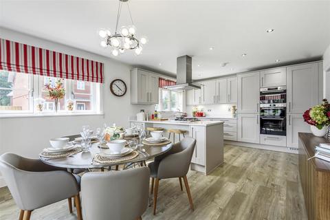 4 bedroom detached house for sale, Tring Road, Wilstone, Tring